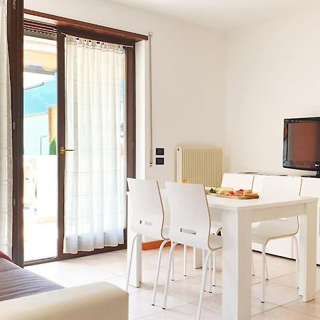 Sun & Fun Apartment - Morena リーヴァ・デル・ガルダ エクステリア 写真
