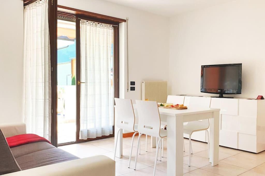 Sun & Fun Apartment - Morena リーヴァ・デル・ガルダ エクステリア 写真